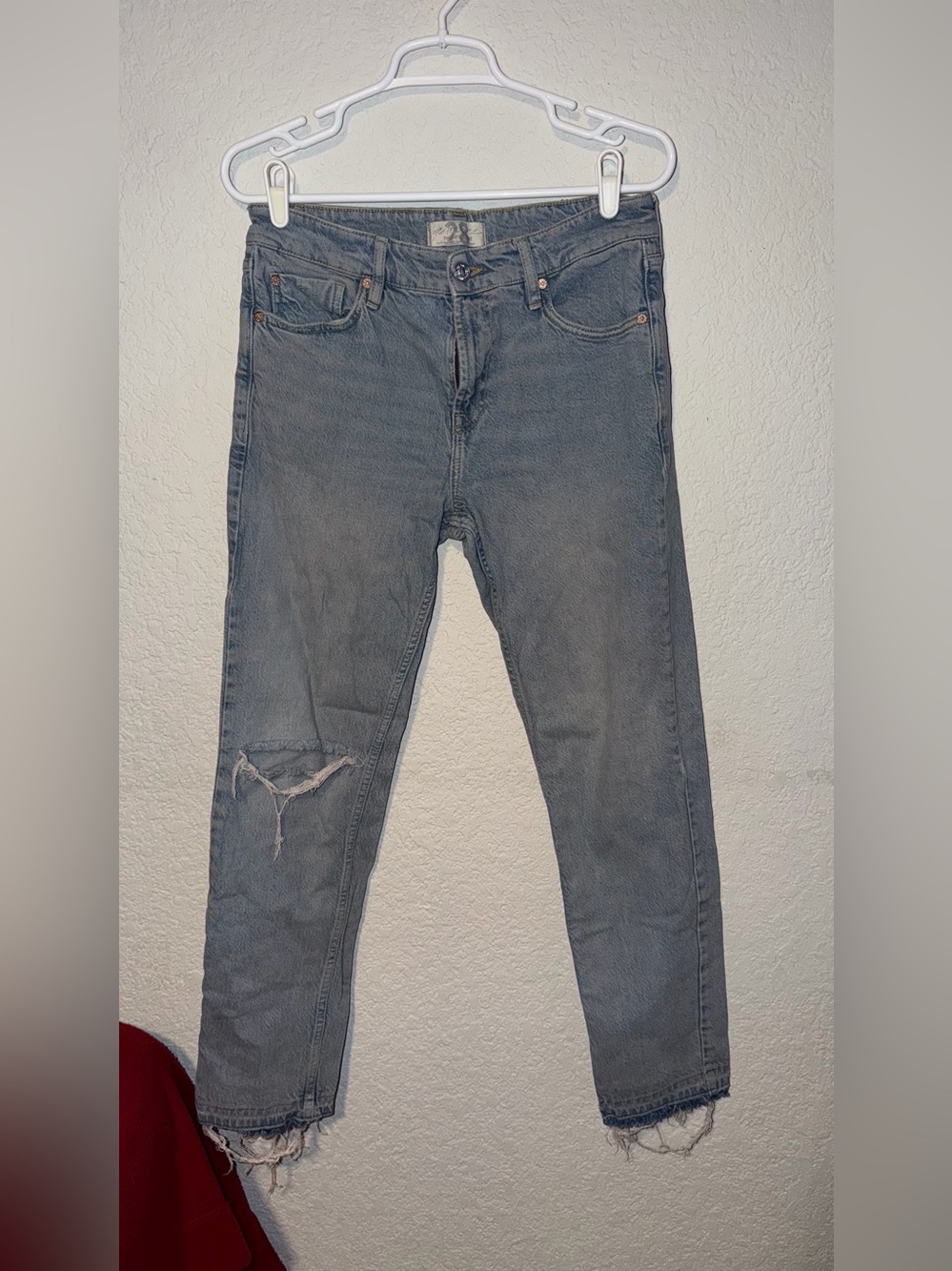 We The Free Women's Slim Straight Distressed Gray Jeans